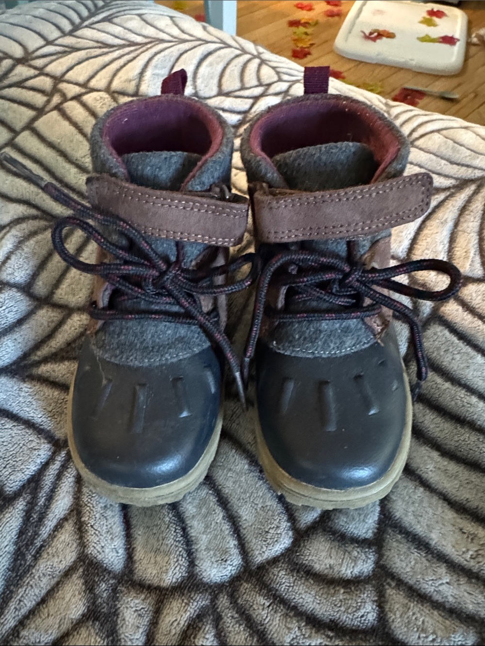 So Cute! Carter's Kids Toddler Boots in Black & Brown Size 9 RUN SMALL